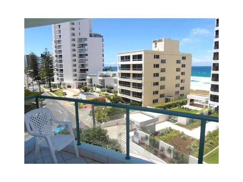 5A ‘Emerald Sands’ 2 Fern Street, Surfers Paradise QLD 4217