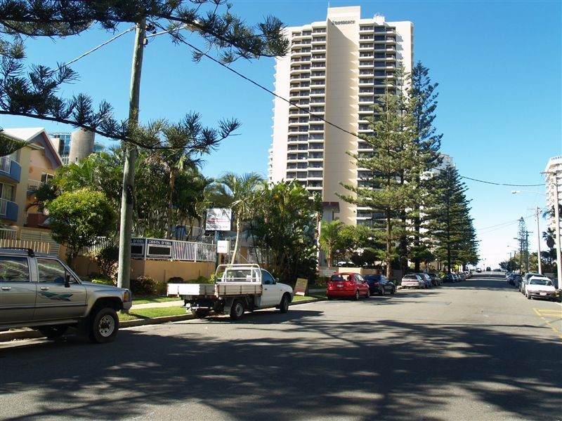 21 Markwell Avenue, Surfers Paradise QLD 4217