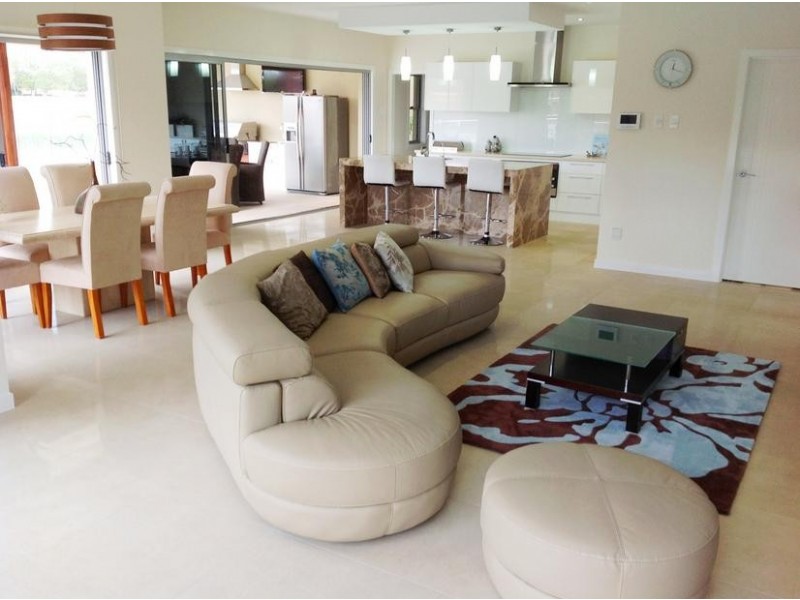 5 Viking Court, Paradise Waters QLD 4217