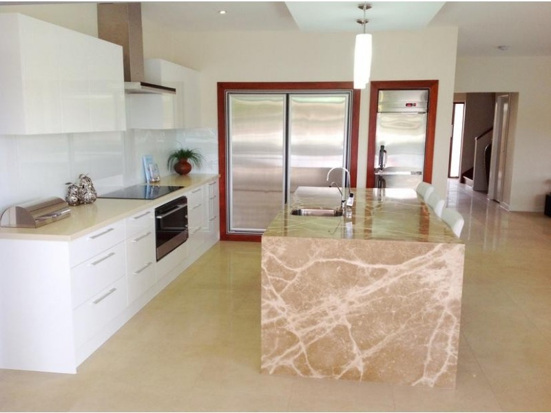 5 Viking Court, Paradise Waters QLD 4217