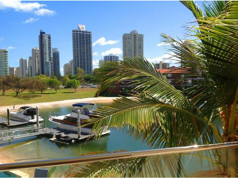 5 Viking Court, Paradise Waters QLD 4217