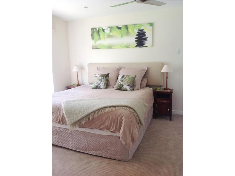 5 Viking Court, Paradise Waters QLD 4217