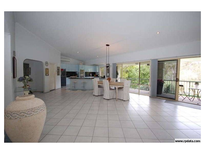 40 Jack Nicklaus Way, Parkwood QLD 4214