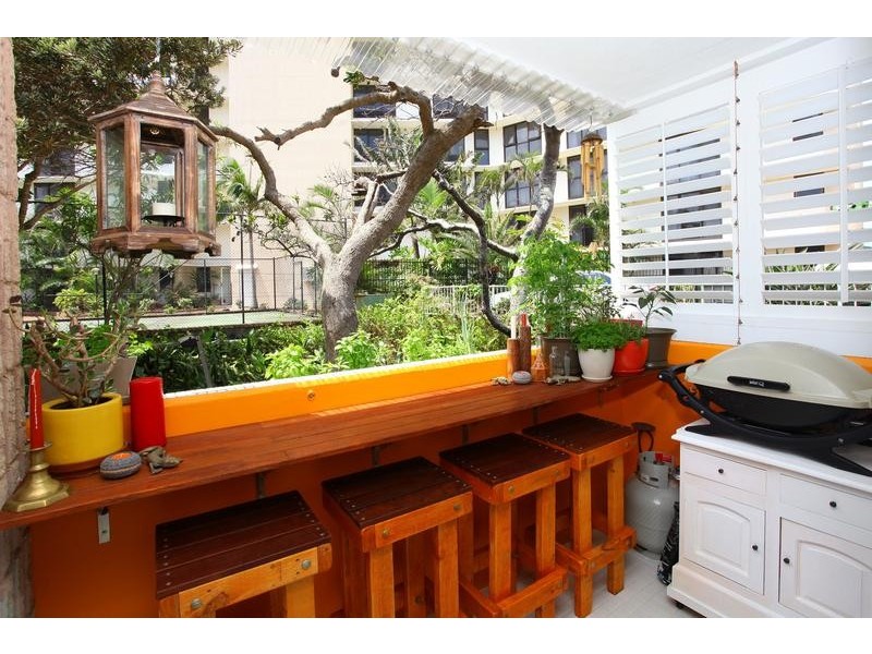 7 Aubrey Street, Surfers Paradise QLD 4217
