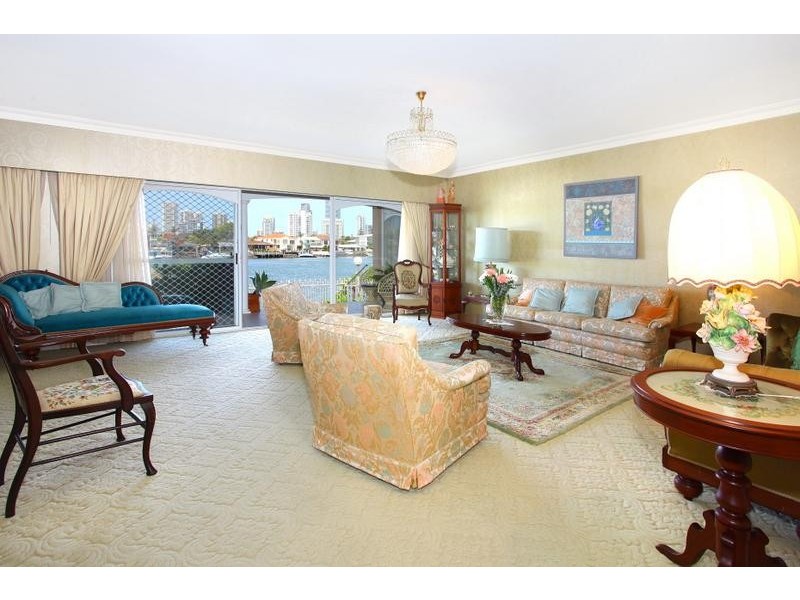 65 The Promenade, Isle Of Capri QLD 4217