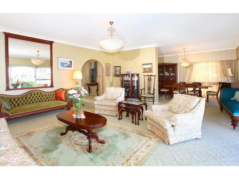 65 The Promenade, Isle Of Capri QLD 4217