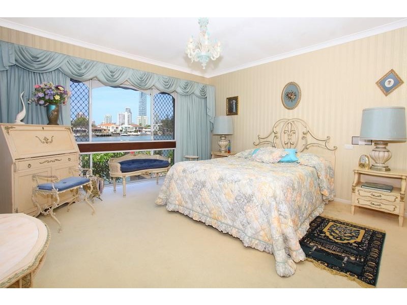 65 The Promenade, Isle Of Capri QLD 4217