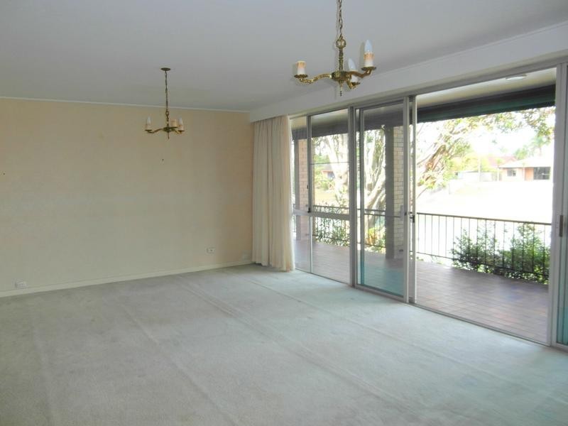 3 Platypus Avenue, Sorrento QLD 4217