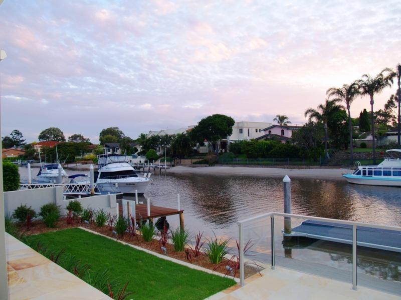 74 Gibraltar Drive, Isle Of Capri QLD 4217