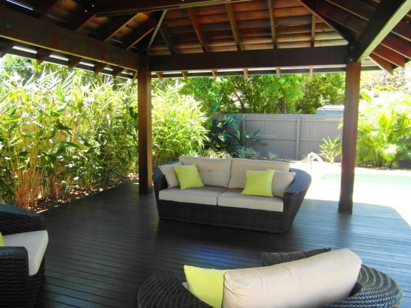 85 Amalfi Drive, Isle Of Capri QLD 4217