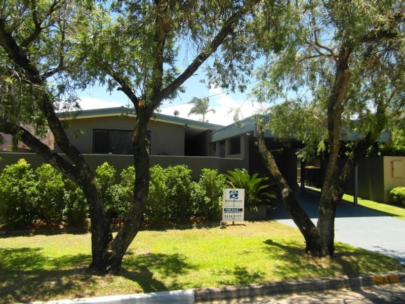 85 Amalfi Drive, Isle Of Capri QLD 4217