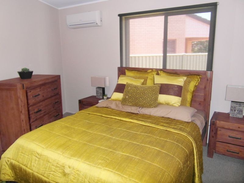 85 Amalfi Drive, Isle Of Capri QLD 4217