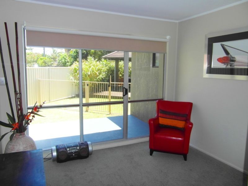 85 Amalfi Drive, Isle Of Capri QLD 4217