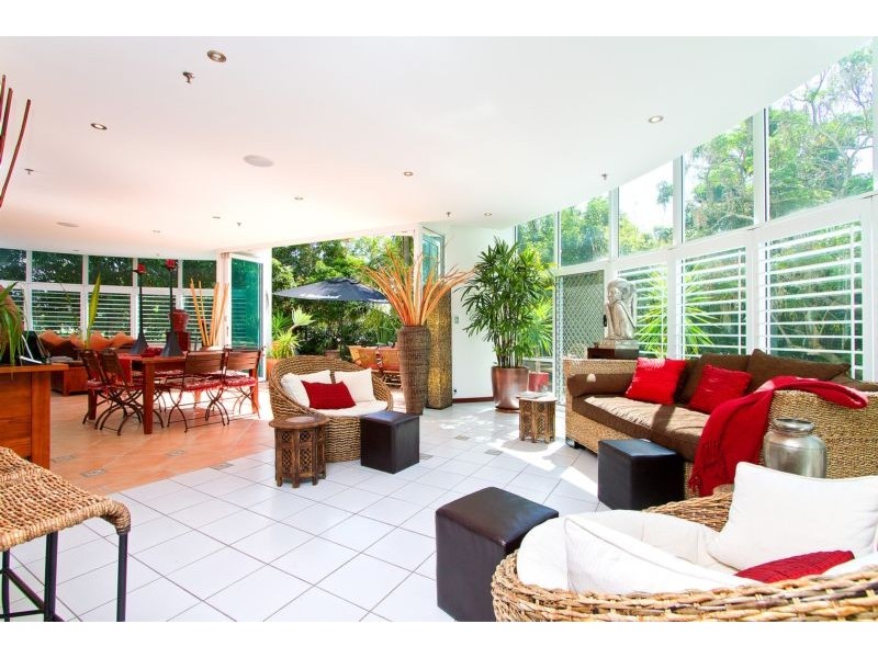3 Tedder Avenue ‘Malibu’, Main Beach QLD 4217
