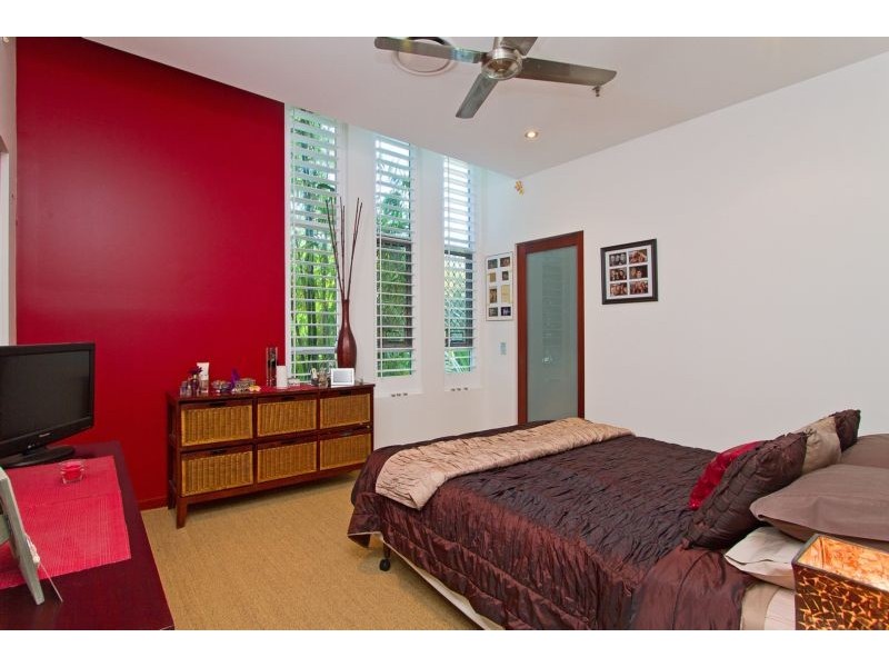 3 Tedder Avenue ‘Malibu’, Main Beach QLD 4217