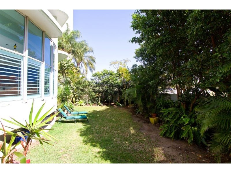 3 Tedder Avenue ‘Malibu’, Main Beach QLD 4217
