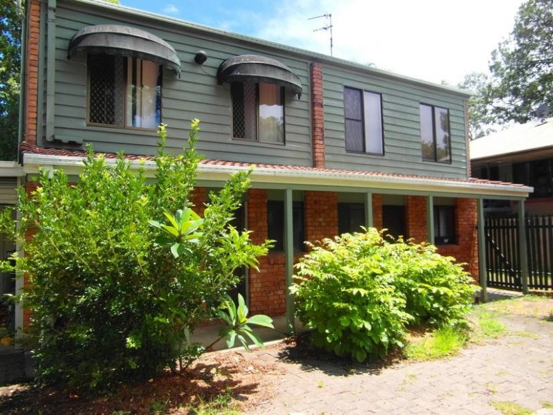 57 Benowa Road, Southport QLD 4215