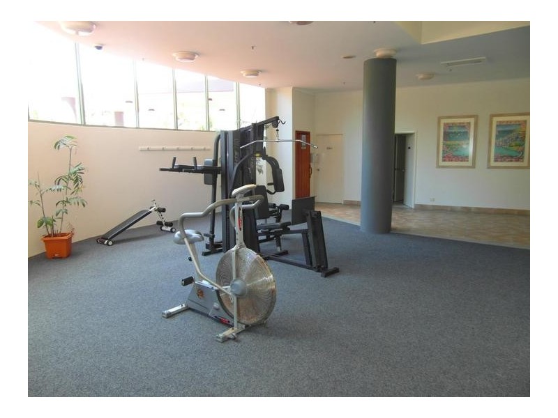 29 Woodroffe Avenue ‘The Meriton’, Main Beach QLD 4217