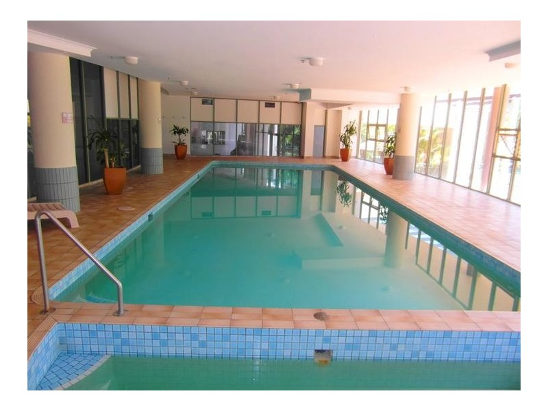 29 Woodroffe Avenue ‘The Meriton’, Main Beach QLD 4217