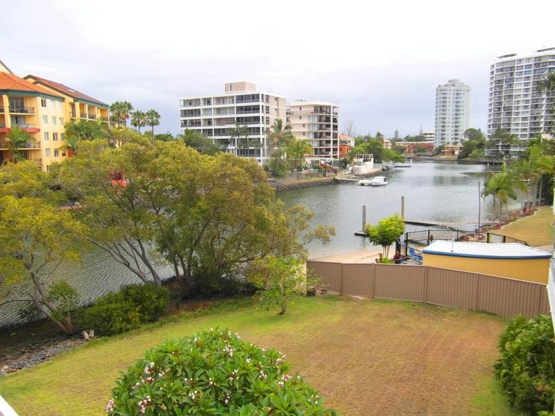 59a Peninsular Drive, Surfers Paradise QLD 4217
