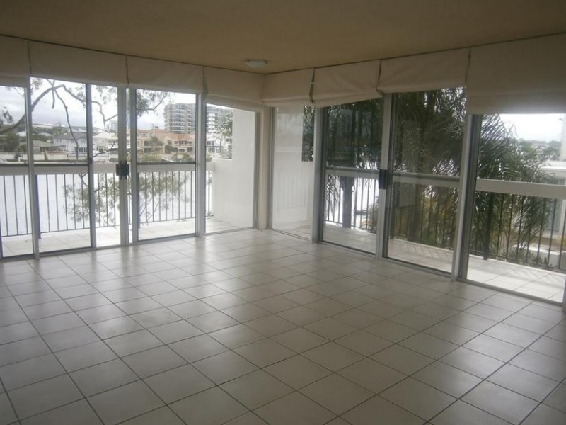 32 ‘The Anchorage’ Riverview Parade, Budds Beach, Surfers Paradise QLD 4217