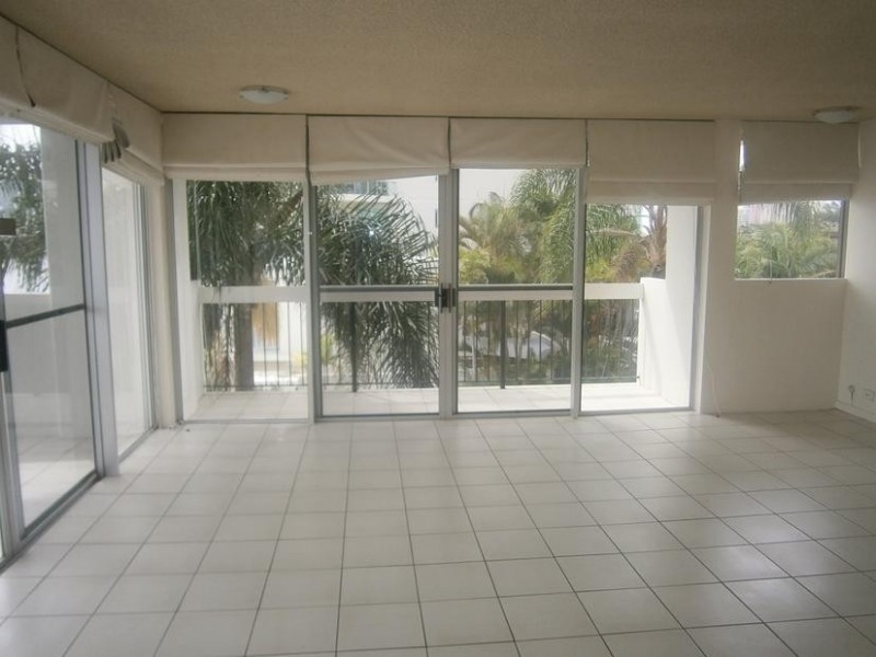 32 ‘The Anchorage’ Riverview Parade, Budds Beach, Surfers Paradise QLD 4217