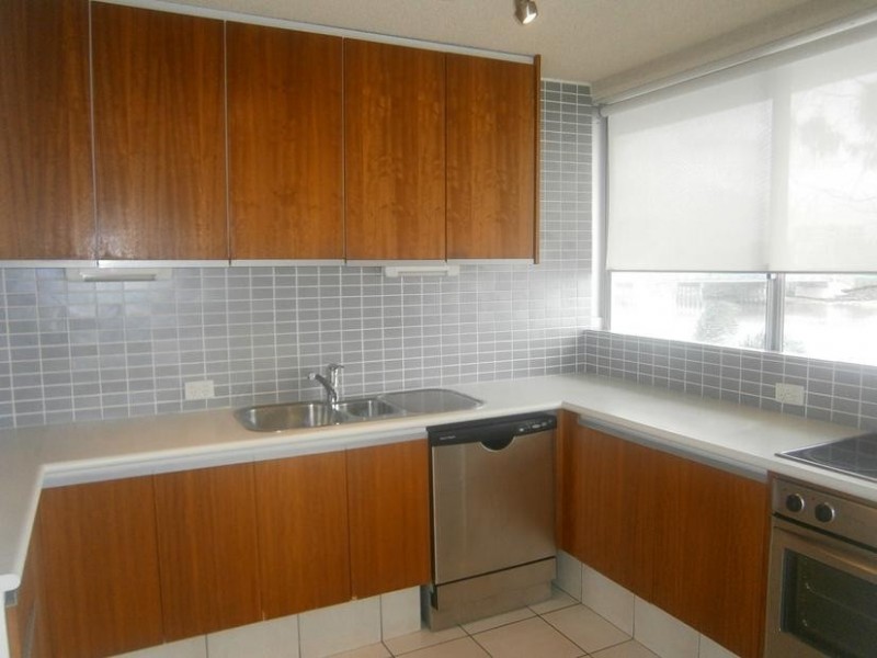 32 ‘The Anchorage’ Riverview Parade, Budds Beach, Surfers Paradise QLD 4217
