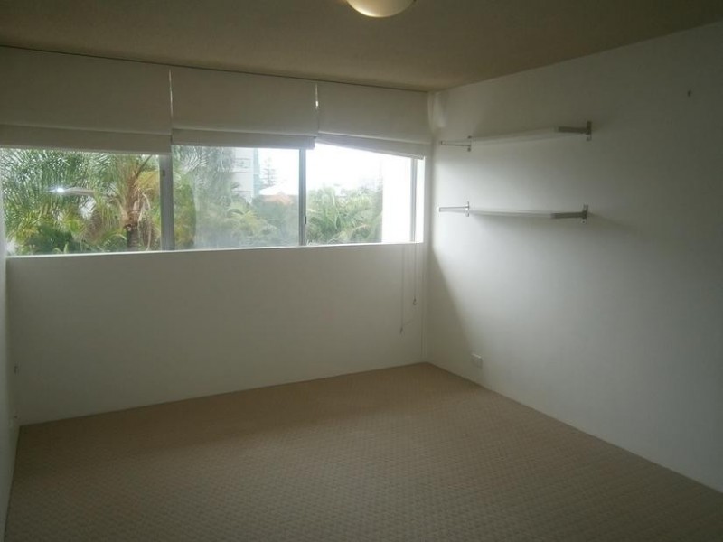 32 ‘The Anchorage’ Riverview Parade, Budds Beach, Surfers Paradise QLD 4217