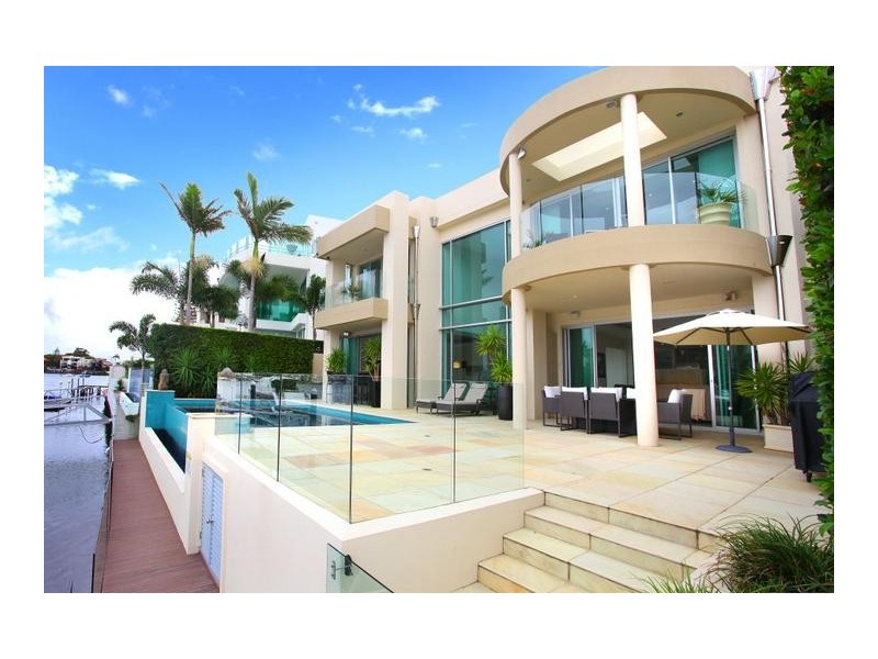 50 Admiralty Drive, Paradise Waters QLD 4217