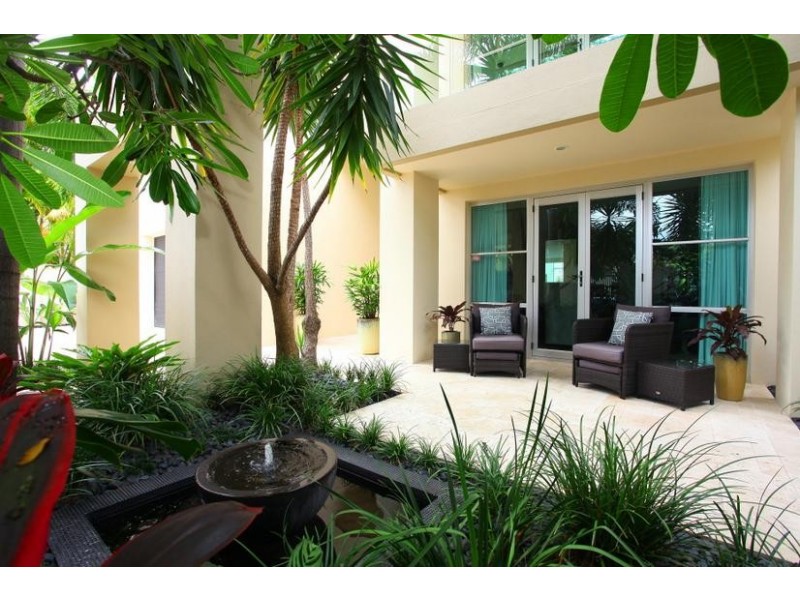 50 Admiralty Drive, Paradise Waters QLD 4217