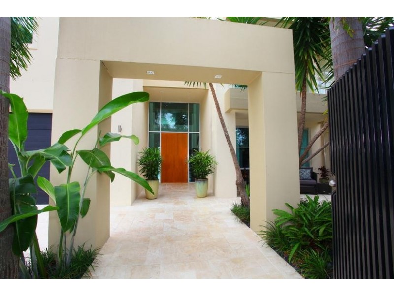 50 Admiralty Drive, Paradise Waters QLD 4217