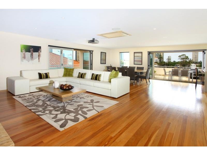 50 Admiralty Drive, Paradise Waters QLD 4217