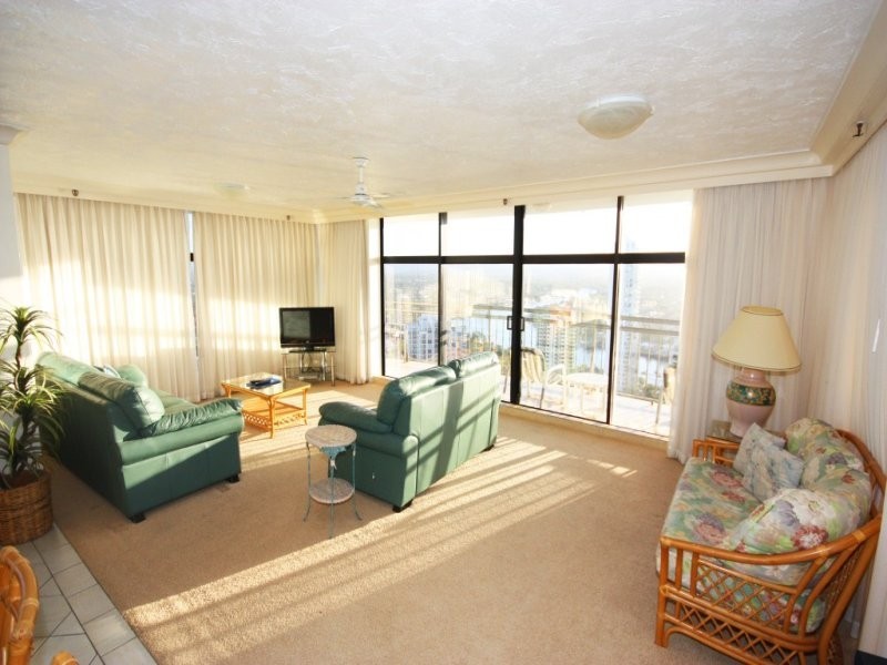 4 Old Burleigh Road ‘Surfers Aquarius’, Surfers Paradise QLD 4217