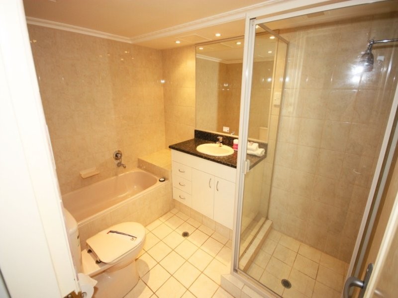 4 Old Burleigh Road ‘Surfers Aquarius’, Surfers Paradise QLD 4217