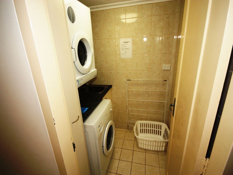 4 Old Burleigh Road ‘Surfers Aquarius’, Surfers Paradise QLD 4217