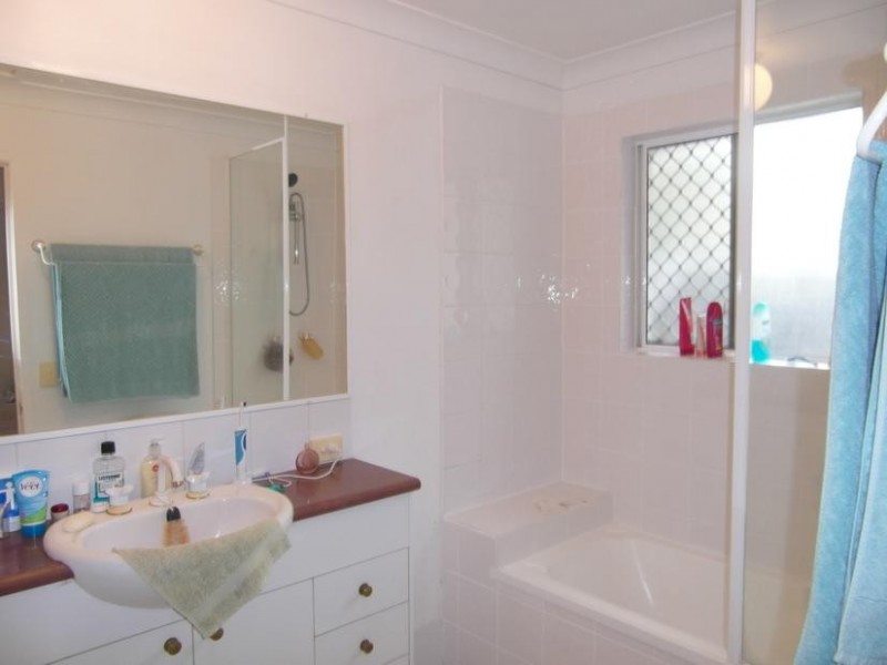 83 Heeb Street ‘Madison Garden Villas’, Ashmore QLD 4214