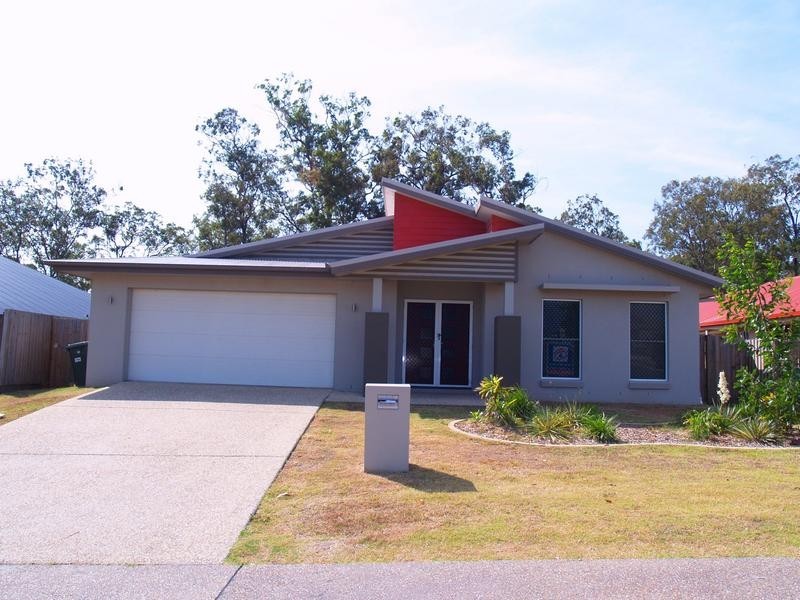 10 Lilyvale Cr, Ormeau QLD 4208