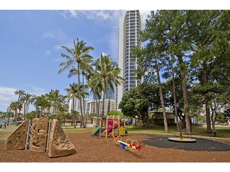 4 Wahroonga Place ‘Avalon Apartments’, Surfers Paradise QLD 4217