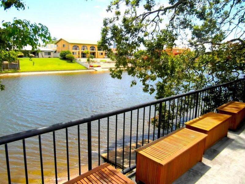 2 Platypus Avenue, Sorrento QLD 4217