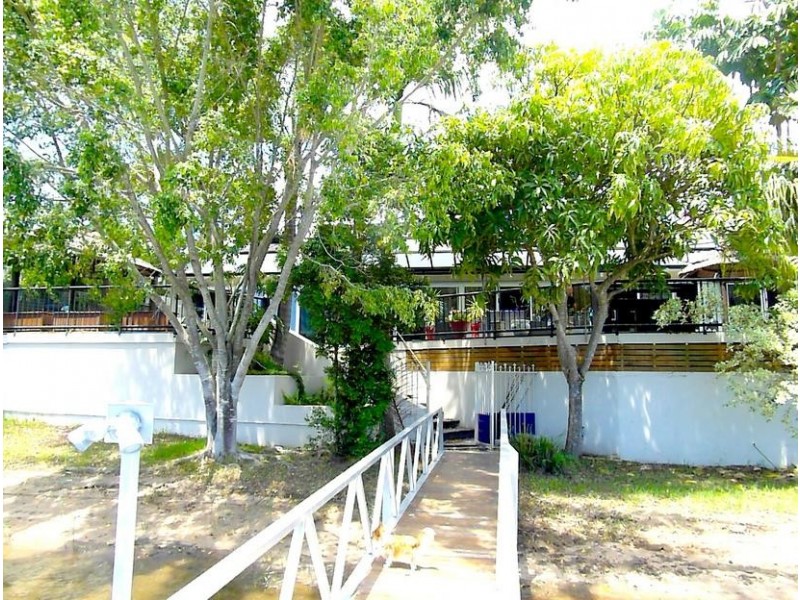 2 Platypus Avenue, Sorrento QLD 4217