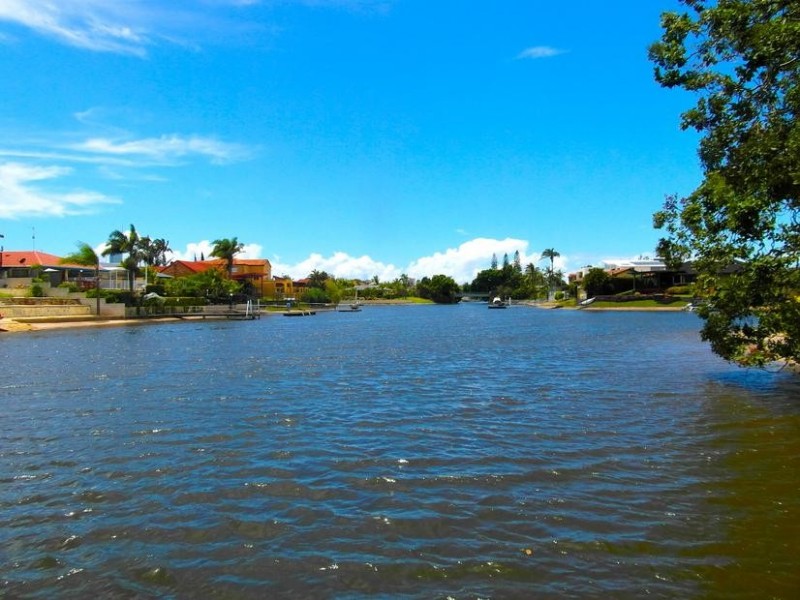 2 Platypus Avenue, Sorrento QLD 4217