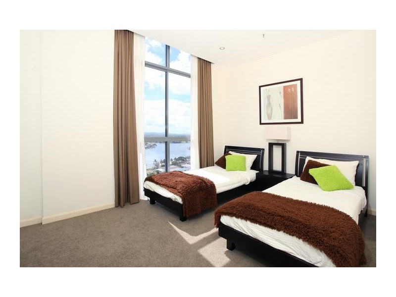 2201/18 Cypress Avenue ‘Solaire’ Budds Beach, Surfers Paradise QLD 4217