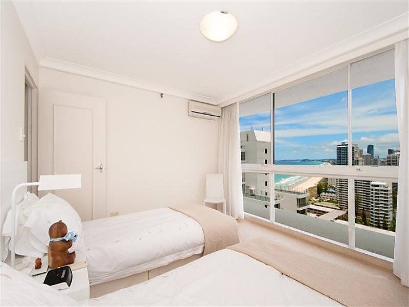 4 Old Burleigh Road ‘Surfers Aquarius’, Surfers Paradise QLD 4217