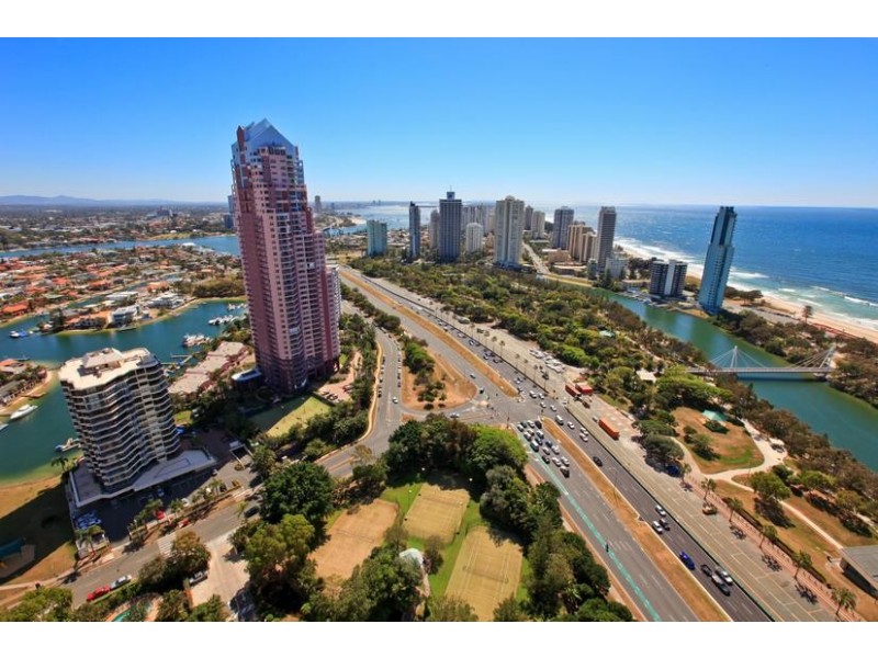 ‘Atlantis East’ Penthouse 181/2 Admiralty Drive, Paradise Waters QLD 4217