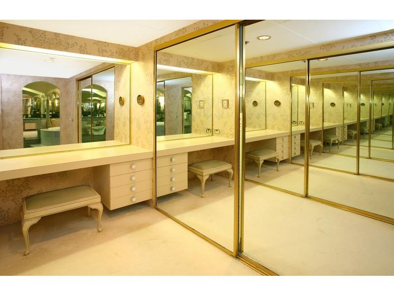 ‘Atlantis East’ Penthouse 181/2 Admiralty Drive, Paradise Waters QLD 4217