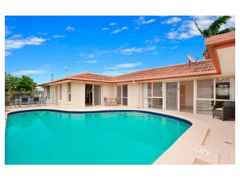 31 Southern Cross Drive, Cronin Island, Surfers Paradise QLD 4217