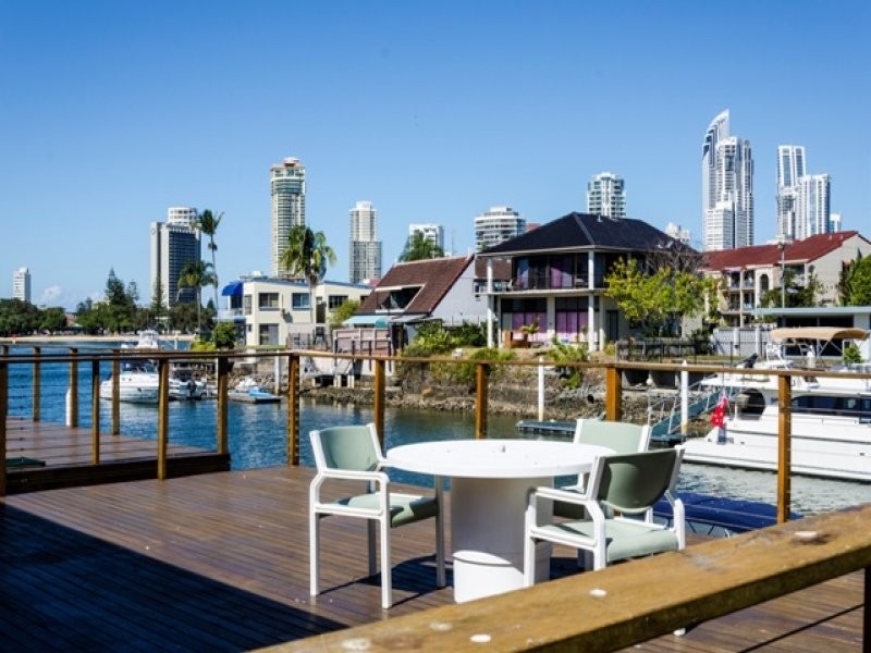 31 Southern Cross Drive, Cronin Island, Surfers Paradise QLD 4217