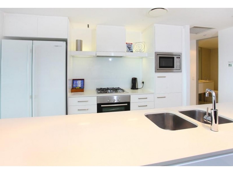 4007 ‘Q1′ 9 Hamilton Avenue, Surfers Paradise QLD 4217