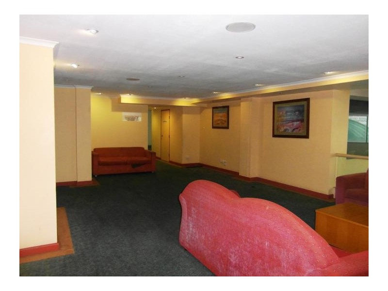 18 Hanlan Street ‘Surfers Beachcomber’, Surfers Paradise QLD 4217