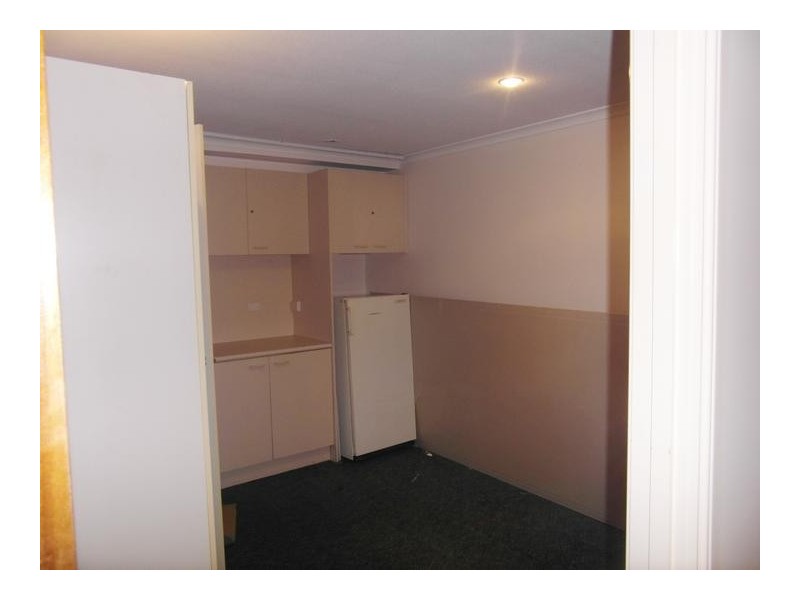 18 Hanlan Street ‘Surfers Beachcomber’, Surfers Paradise QLD 4217